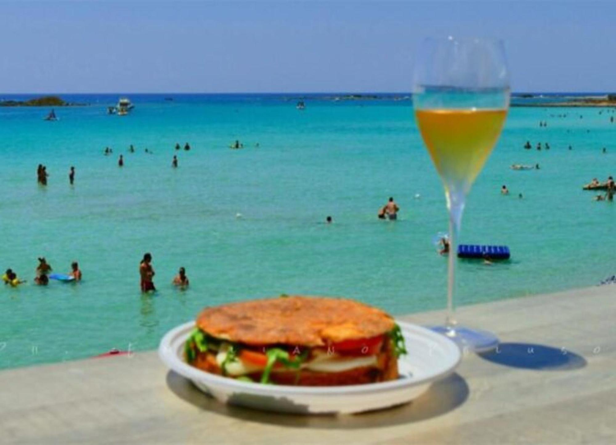 Villa The Blue Panoramic Penthouse Porto Cesareo Esterno foto